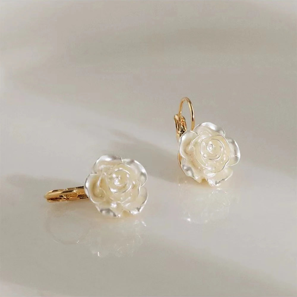 White Camélia Women's Earrings - Elegance and Sophistication